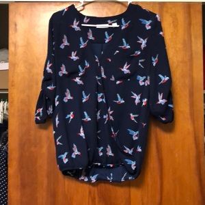 NY&C 3/4 sleeve hummingbird shirt